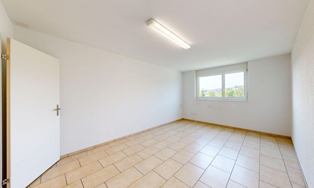 Lichtdurchflutete Terrassenwohnung mit Weitblick & Komfort - 4