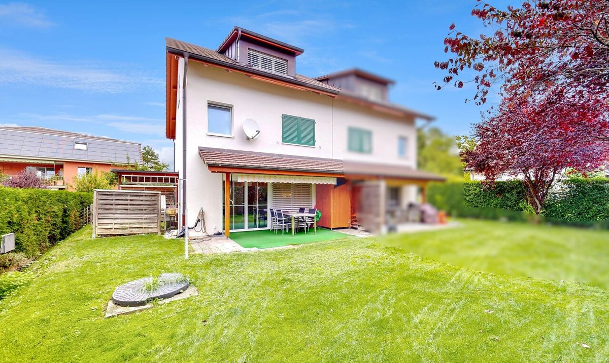 Geräumiges Doppeleinfamilienhaus an ruhiger Lage - 11