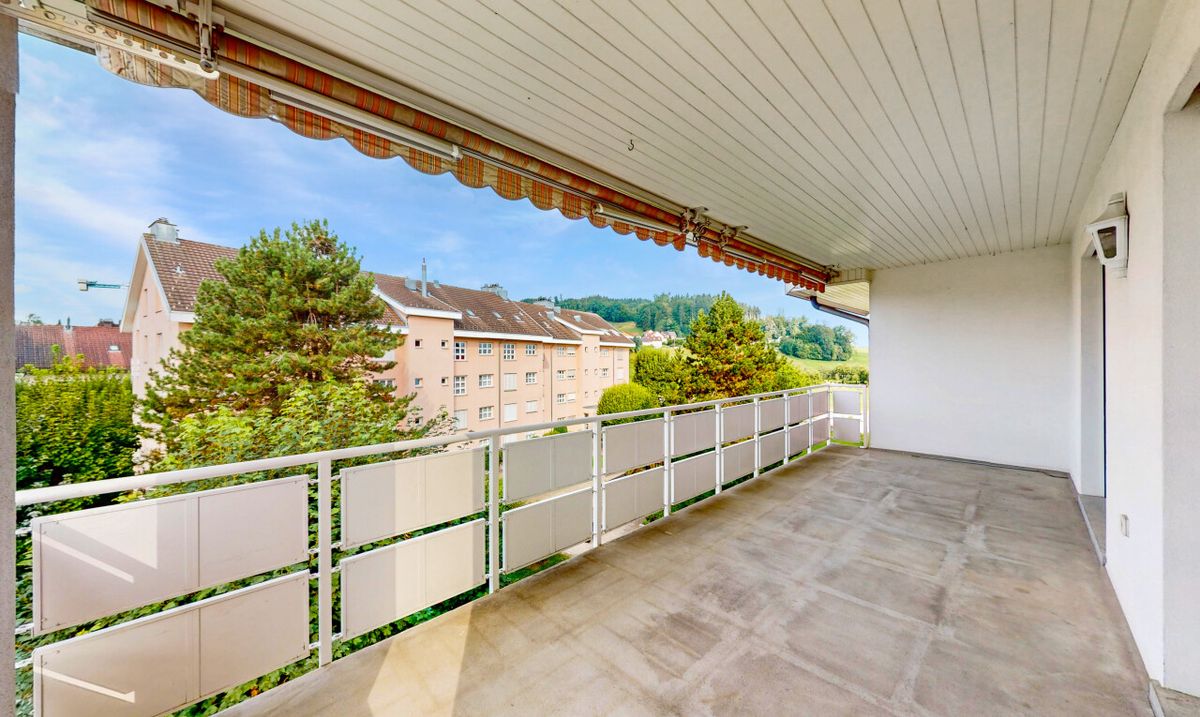 Grosszügige Maisonette-Wohnung mit Weitblick - 3
