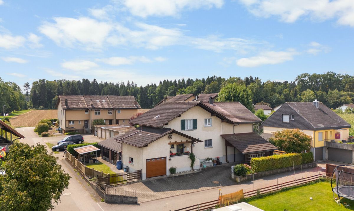 Viel Platz für die ganze Familie - Zweifamilienhaus in Zielebach - 2