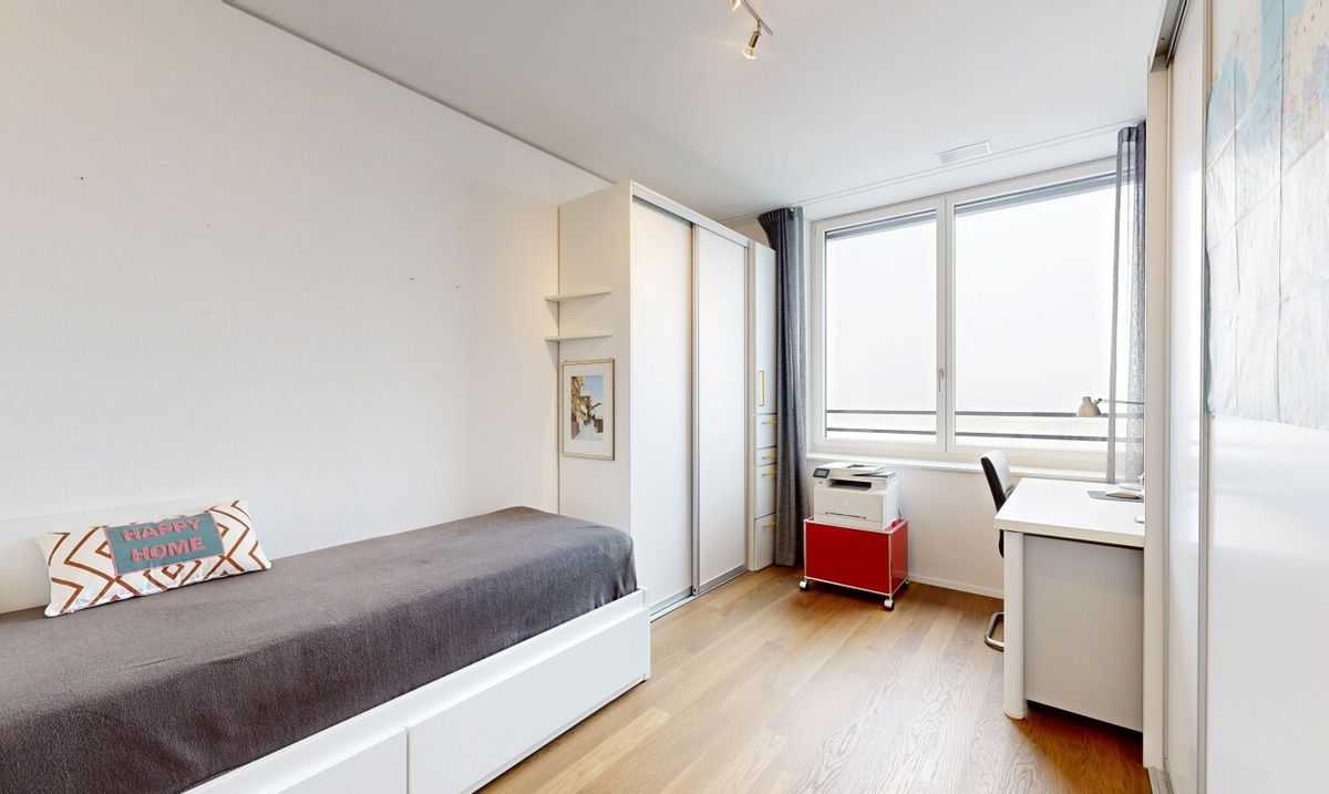 Moderne 4.5-Zimmerwohnung mit Loggia, Weitblick und Tiefgaragenplätzen - 7