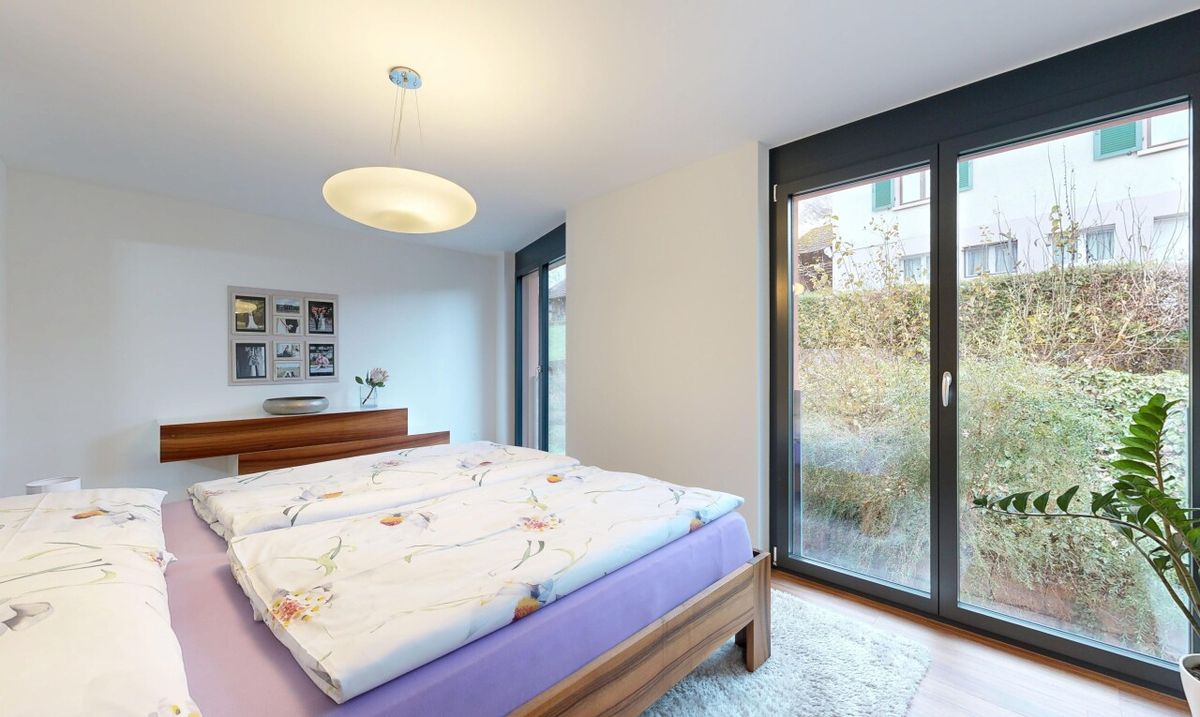Moderne und grosszügige 4.5-Zimmerwohnung mit Schwedenofen - 4