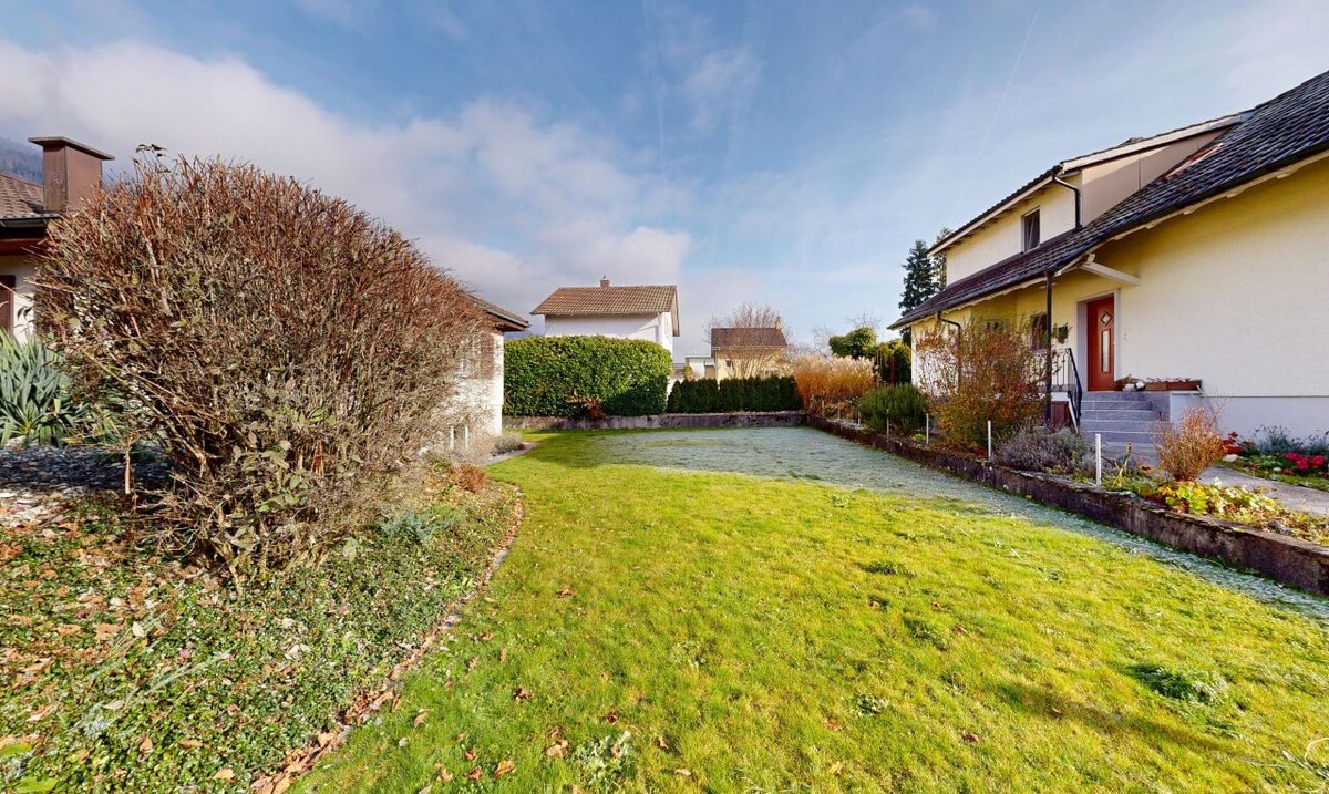 Familienfreundliches Zuhause mit Garten und Doppelgarage in Grenchen - 3
