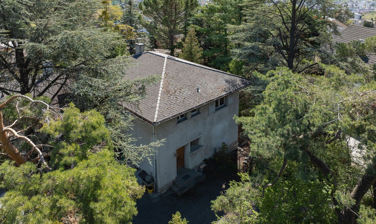Mehrfamilienhaus mit grossem Potenzial in Veyras - 1