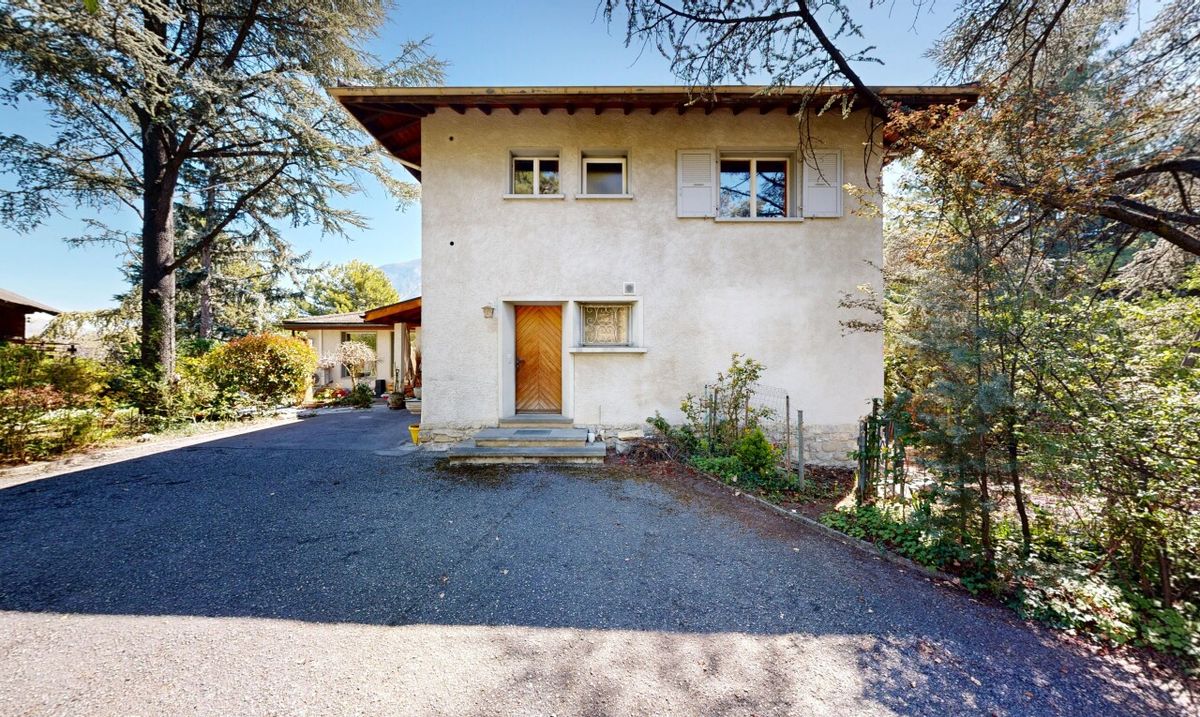 Mehrfamilienhaus mit grossem Potenzial in Veyras - 3