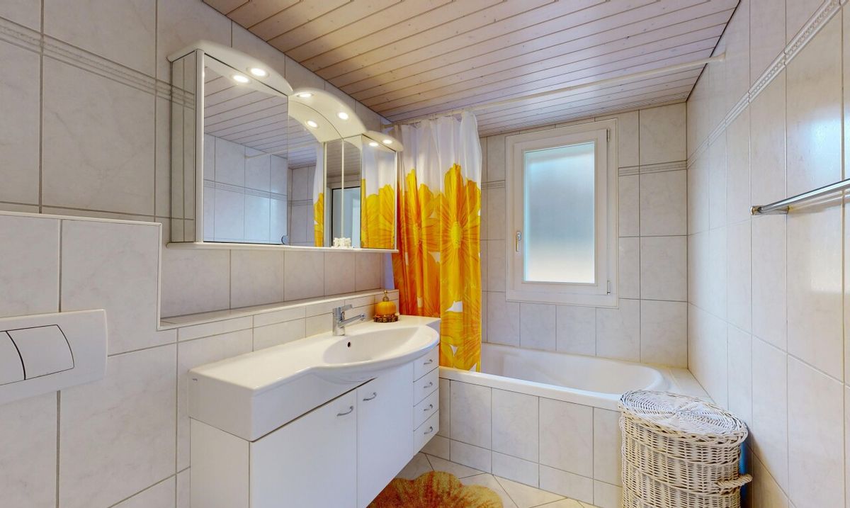 Sonniges Drei-Familienhaus, 2 Gewerberäume und viel Potenzial - 7