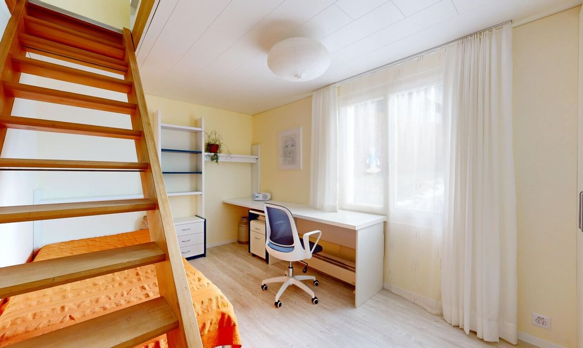Sonniges Drei-Familienhaus, 2 Gewerberäume und viel Potenzial - 9