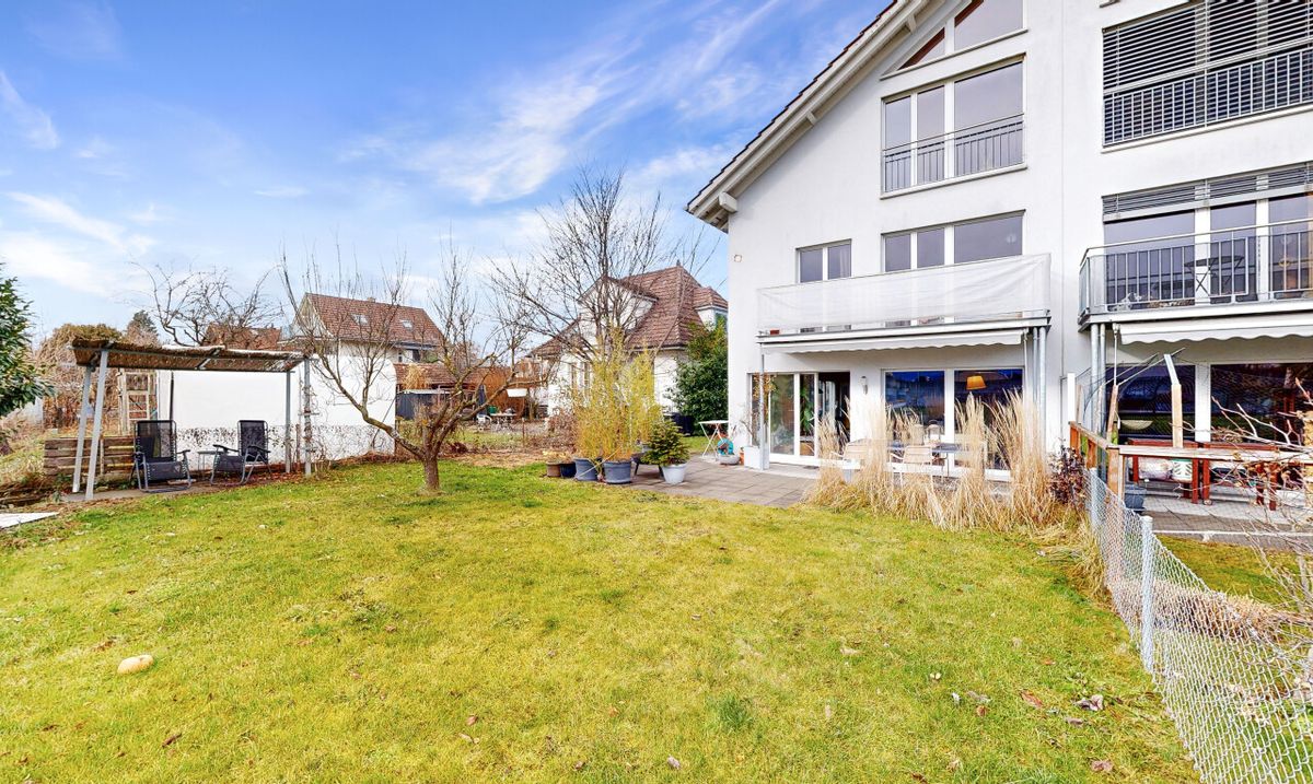 Familienfreundliche Doppelhaushälfte mit Garten und Niesenblick - 3