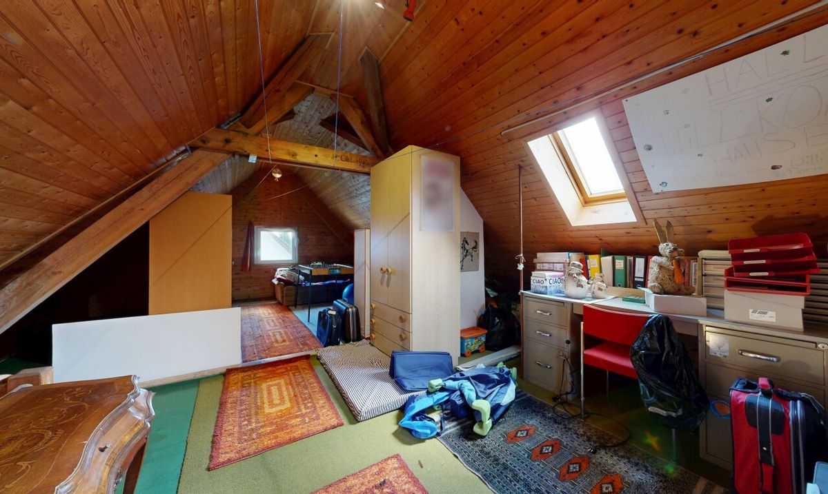 4-Zimmerhaus mit Ausbaupotenzial an ruhiger und doch zentraler Lage - 4
