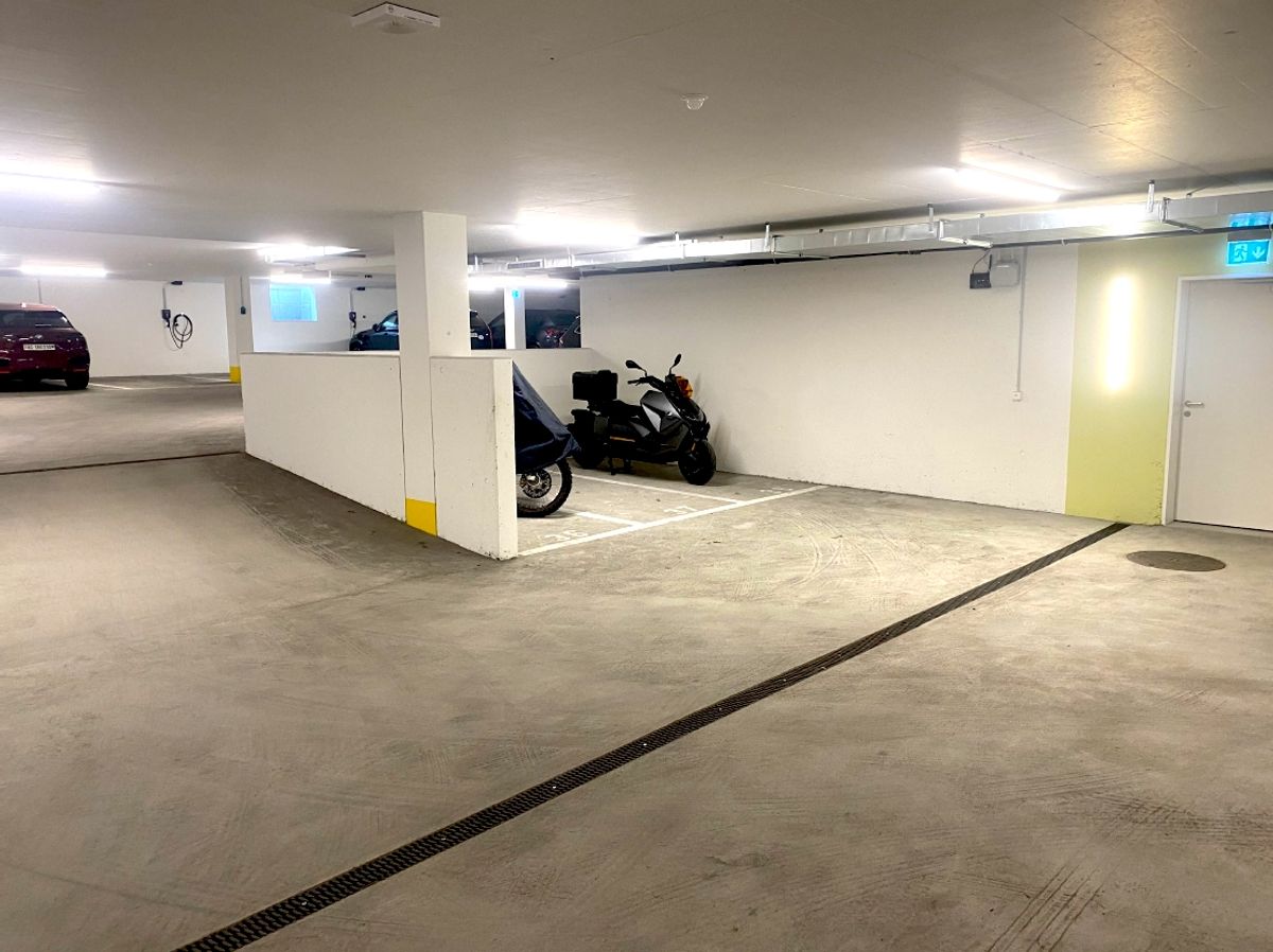 Moto Hallenplatz - 3