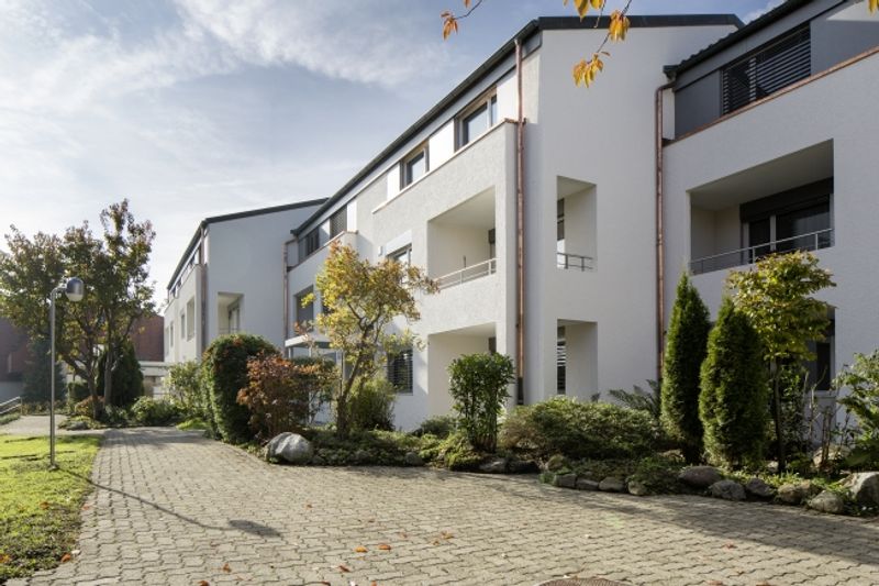 Einstellplatz an der Aubrigstrasse in Thalwil zu vermieten - 2