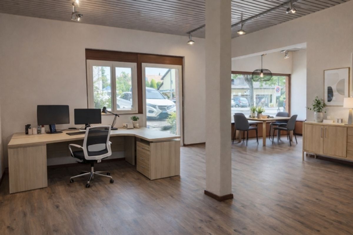 Local commercial polyvalent de 122m2 avec sous-sol et parkings - 0