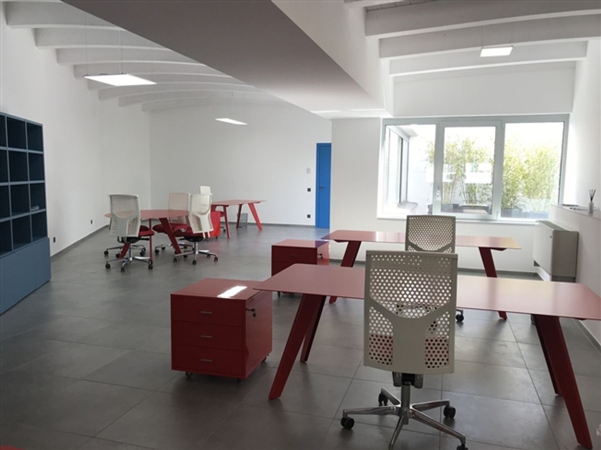 Büro 330m2 - Ideal für Eigennutzung und/oder Einkommensinvestition - 1