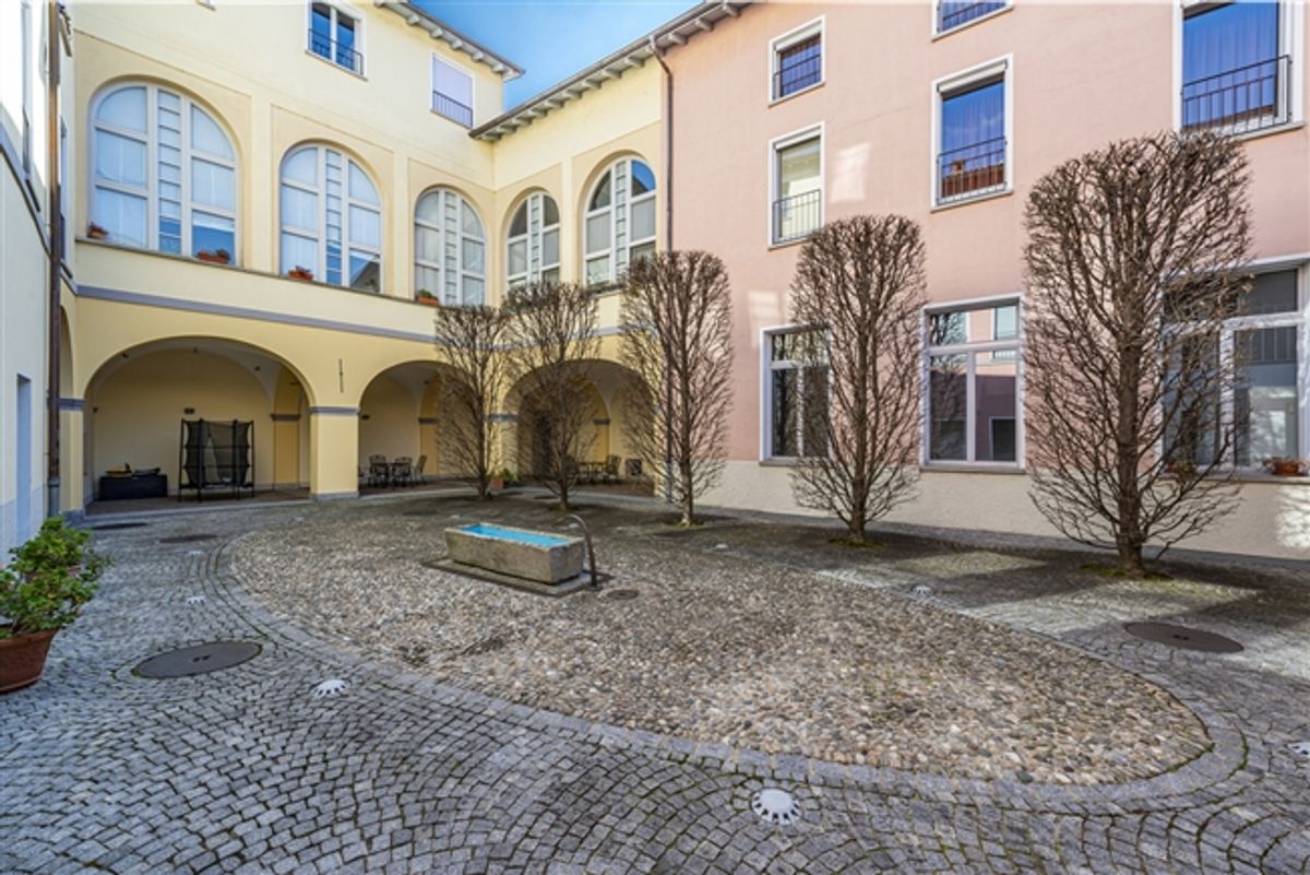 Helles Büro im Zentrum von Mendrisio - 1
