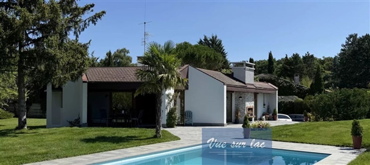 LUXUSVILLA IN VESSY MIT LANDSCHAFTSBLICK UND POOL - 2