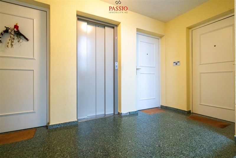 Grosszügige 4,5-Zimmer Wohnung an zentraler Lage - 9