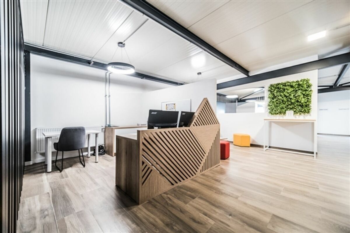 Büroflächen von 250 m2 bereits möbliert und eingerichtet - 7