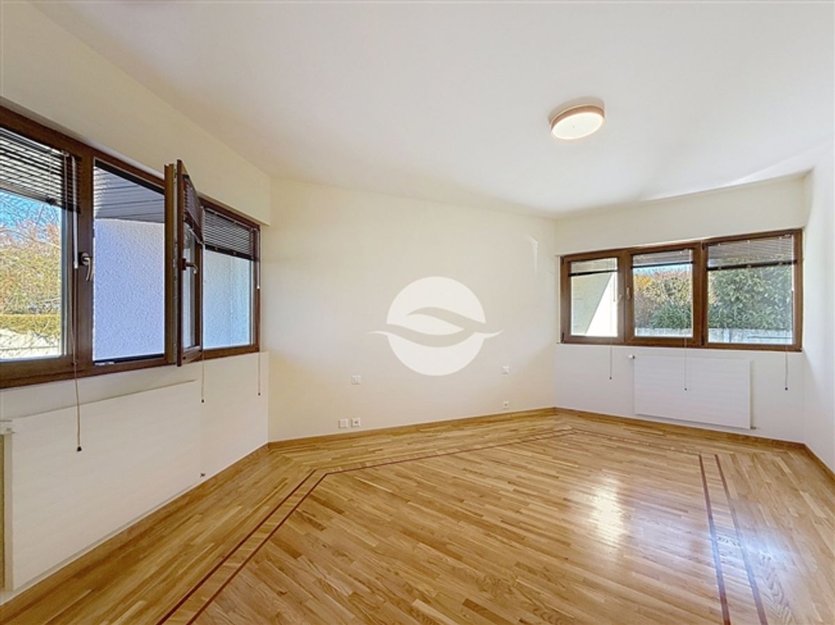 Wunderschöne und geräumige moderne Villa mit freiem Blick! - 5