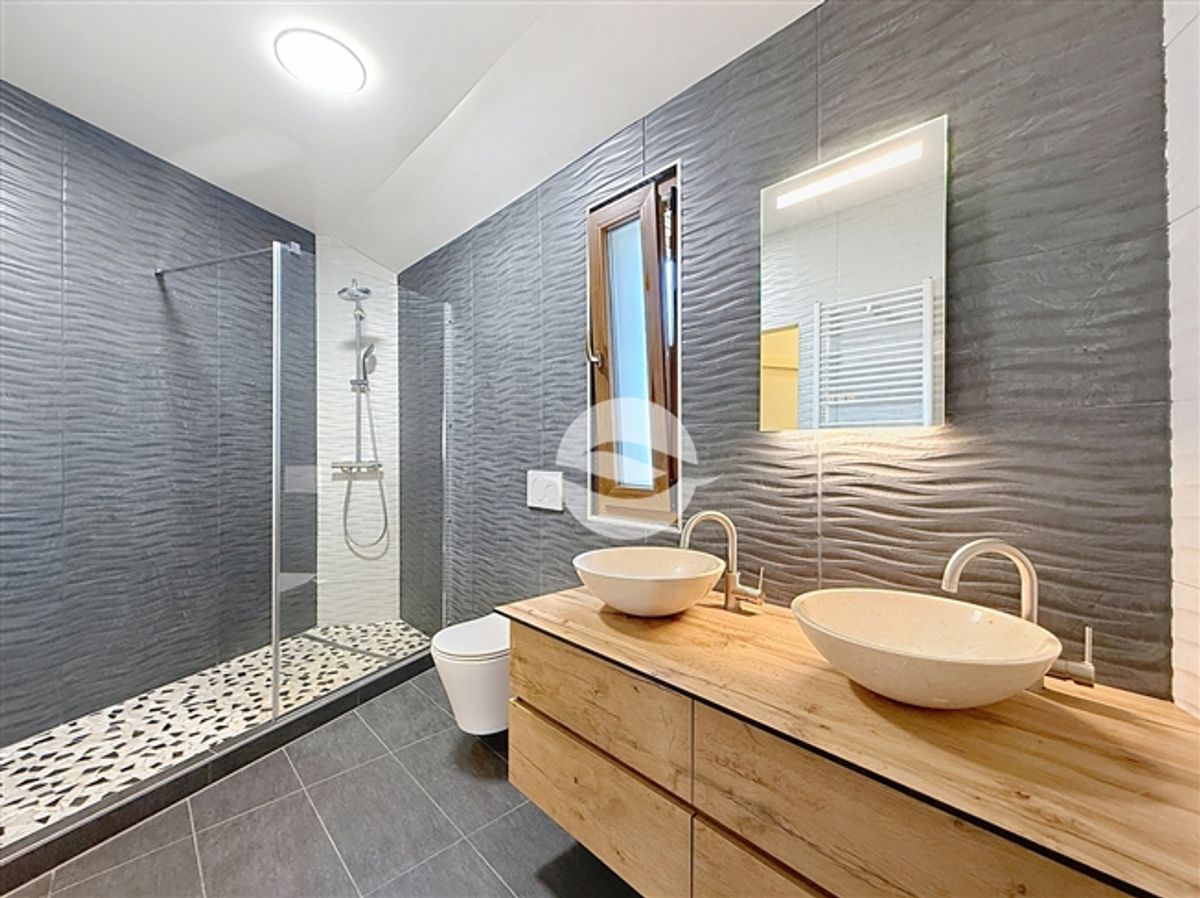 Wunderschöne und geräumige moderne Villa mit freiem Blick! - 7