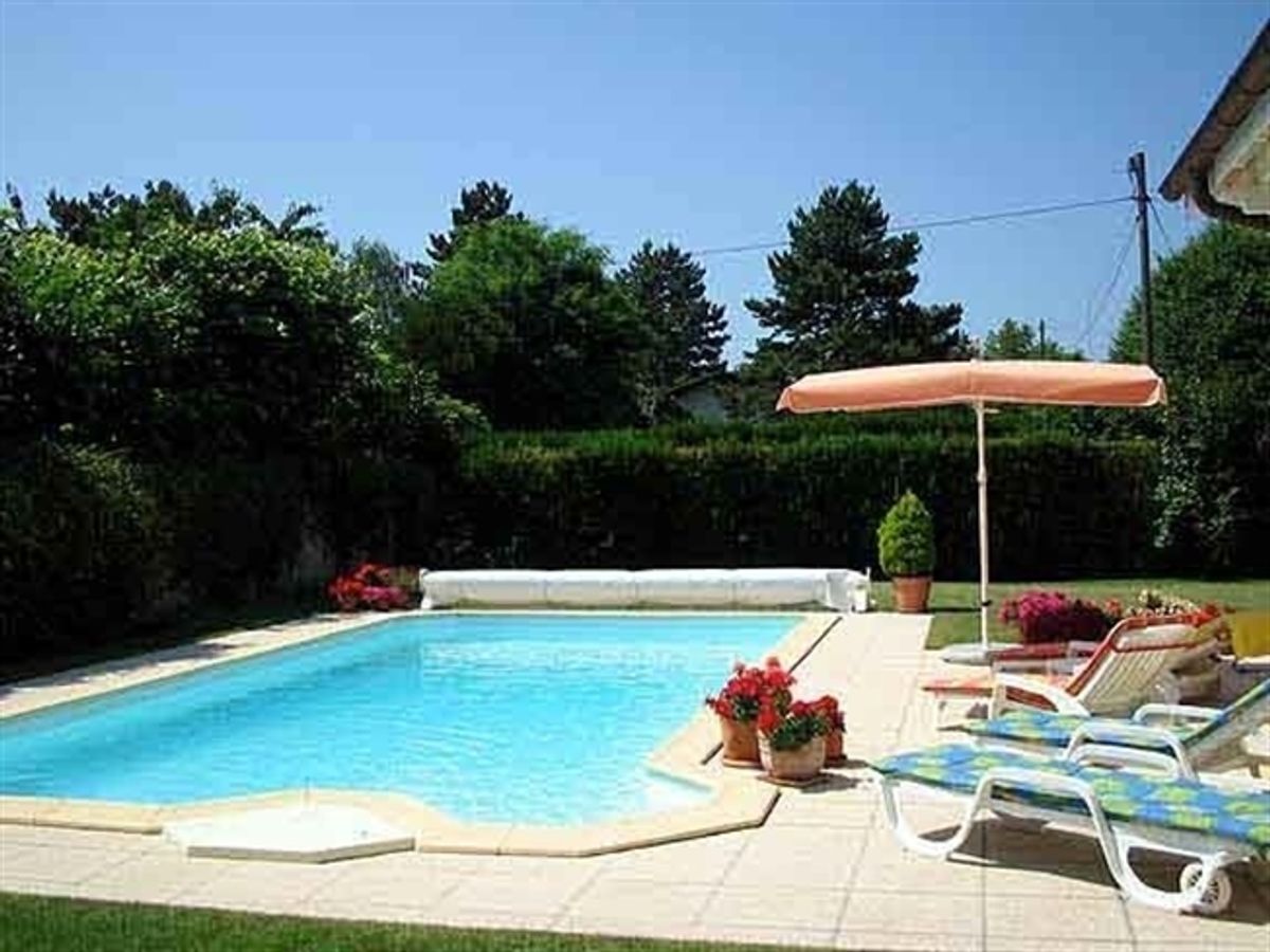 Wunderschöne Villa mit Pool, Garten und Garage - 12