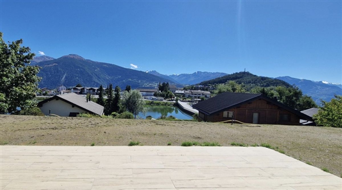 Außergewöhnliche neue Villa in Lens – atemberaubender Blick auf den See von Louché - 1
