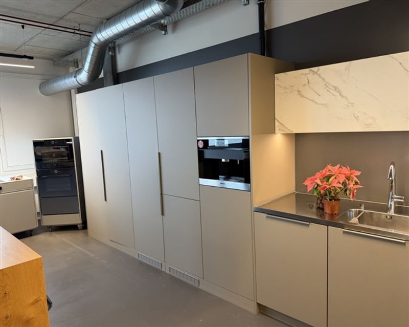 Bürofläche mit flexiblen Ausbaumöglichkeiten - 2