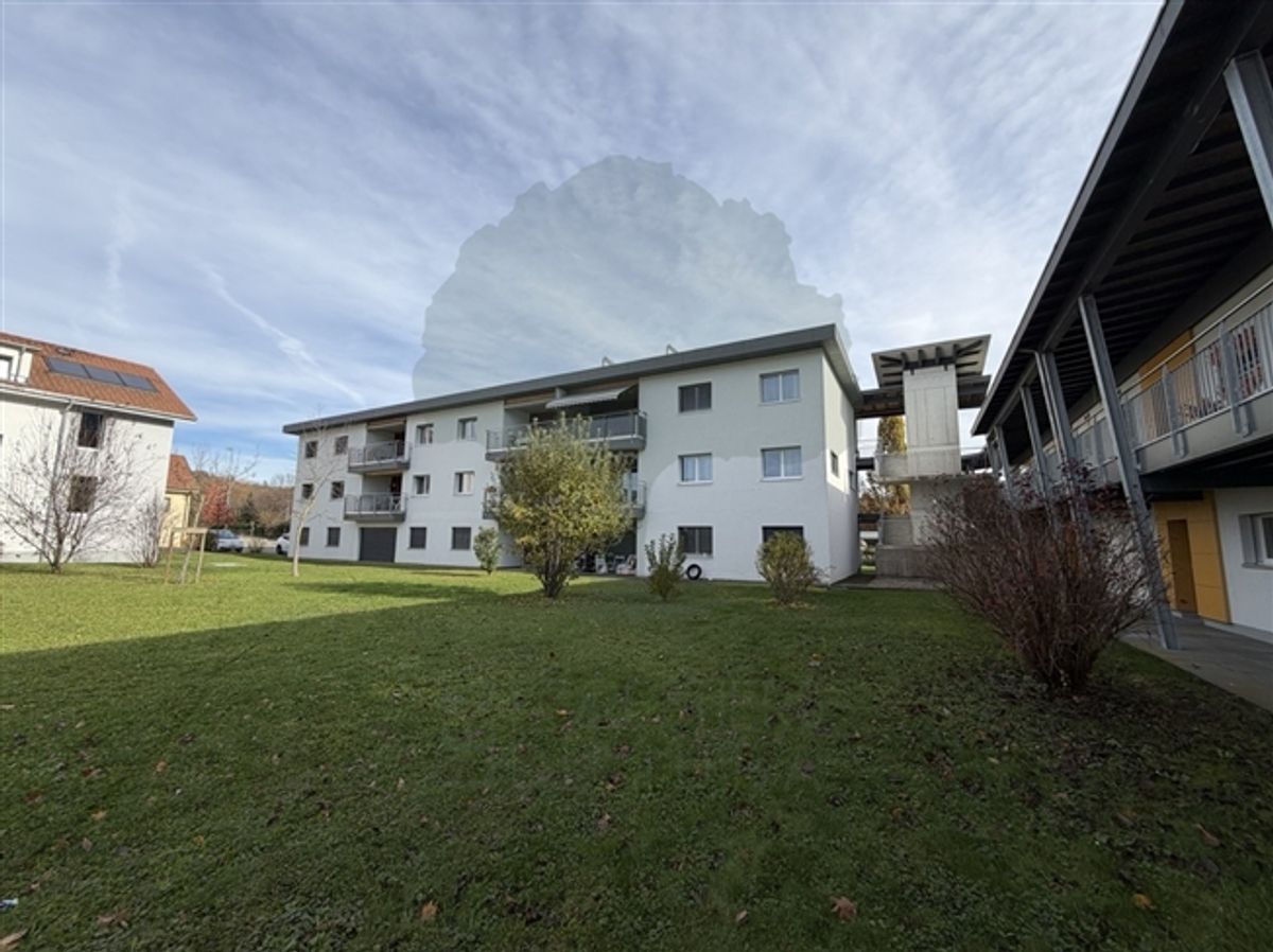 Medizinisches Büro von 176 m² im Erdgeschoss - Courfaivre - 1