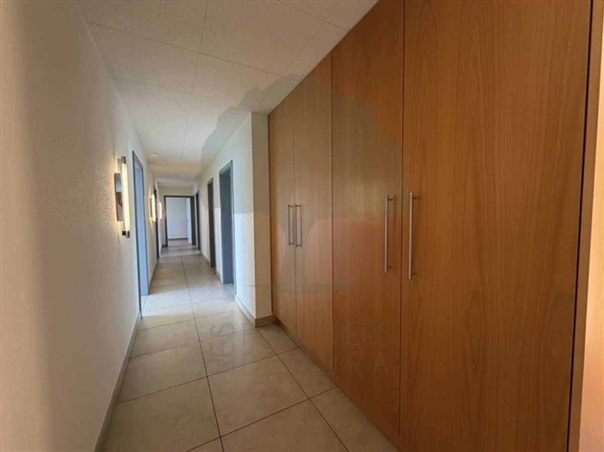 Medizinisches Büro von 176 m² im Erdgeschoss - Courfaivre - 9
