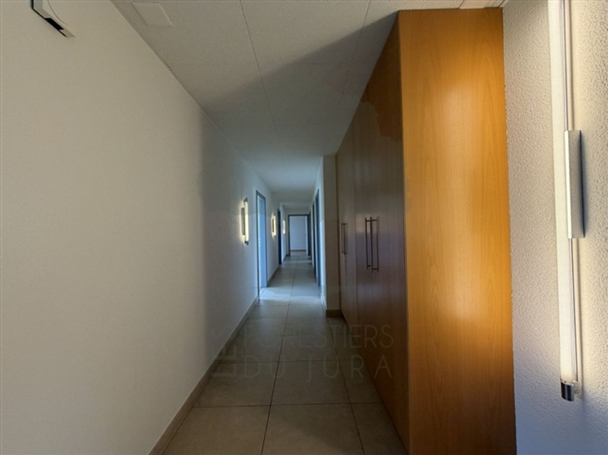 Medizinisches Büro von 176 m² im Erdgeschoss - Courfaivre - 13
