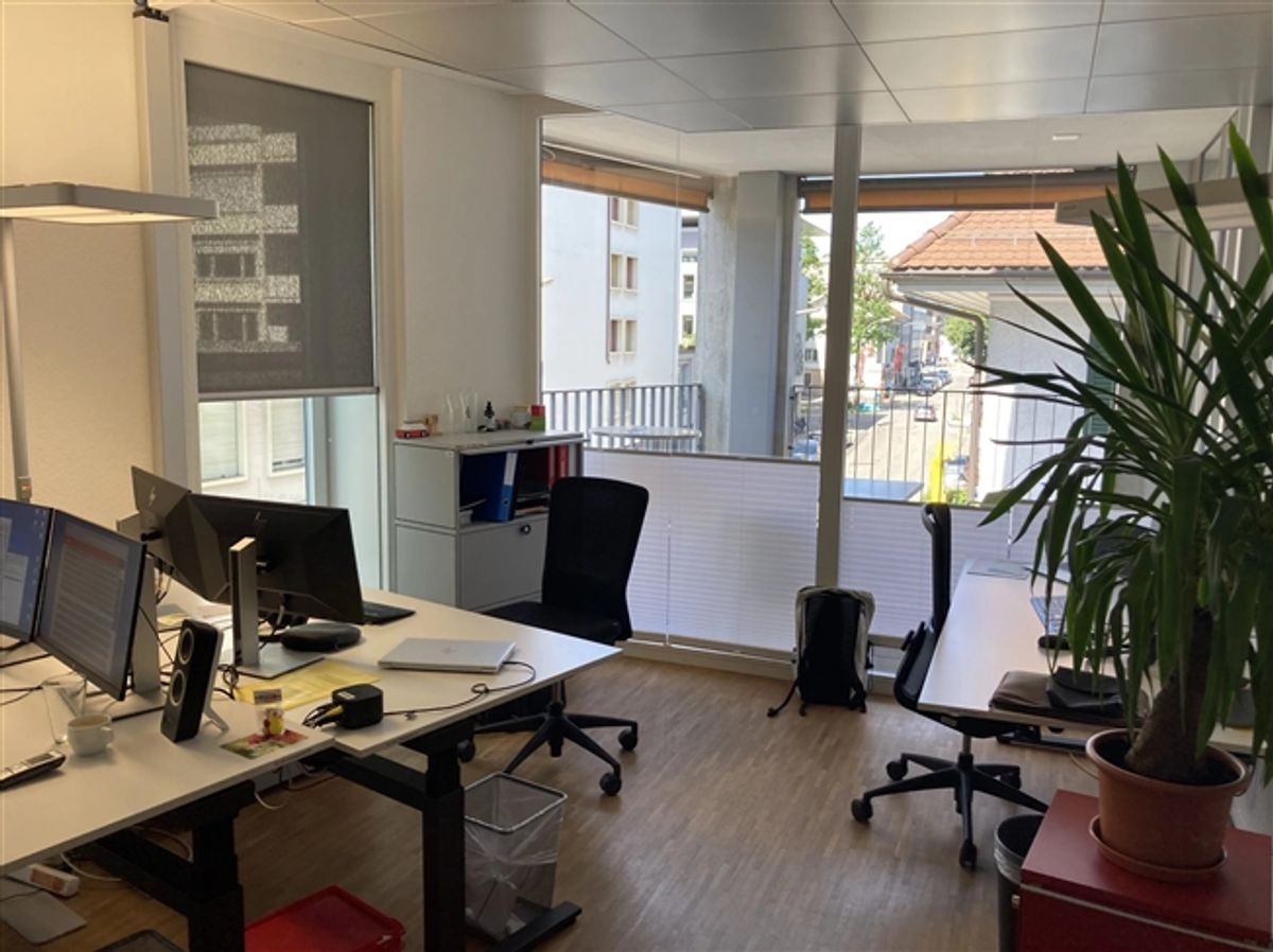 2 GEWERBE-EINHEITEN IN STWE - 2