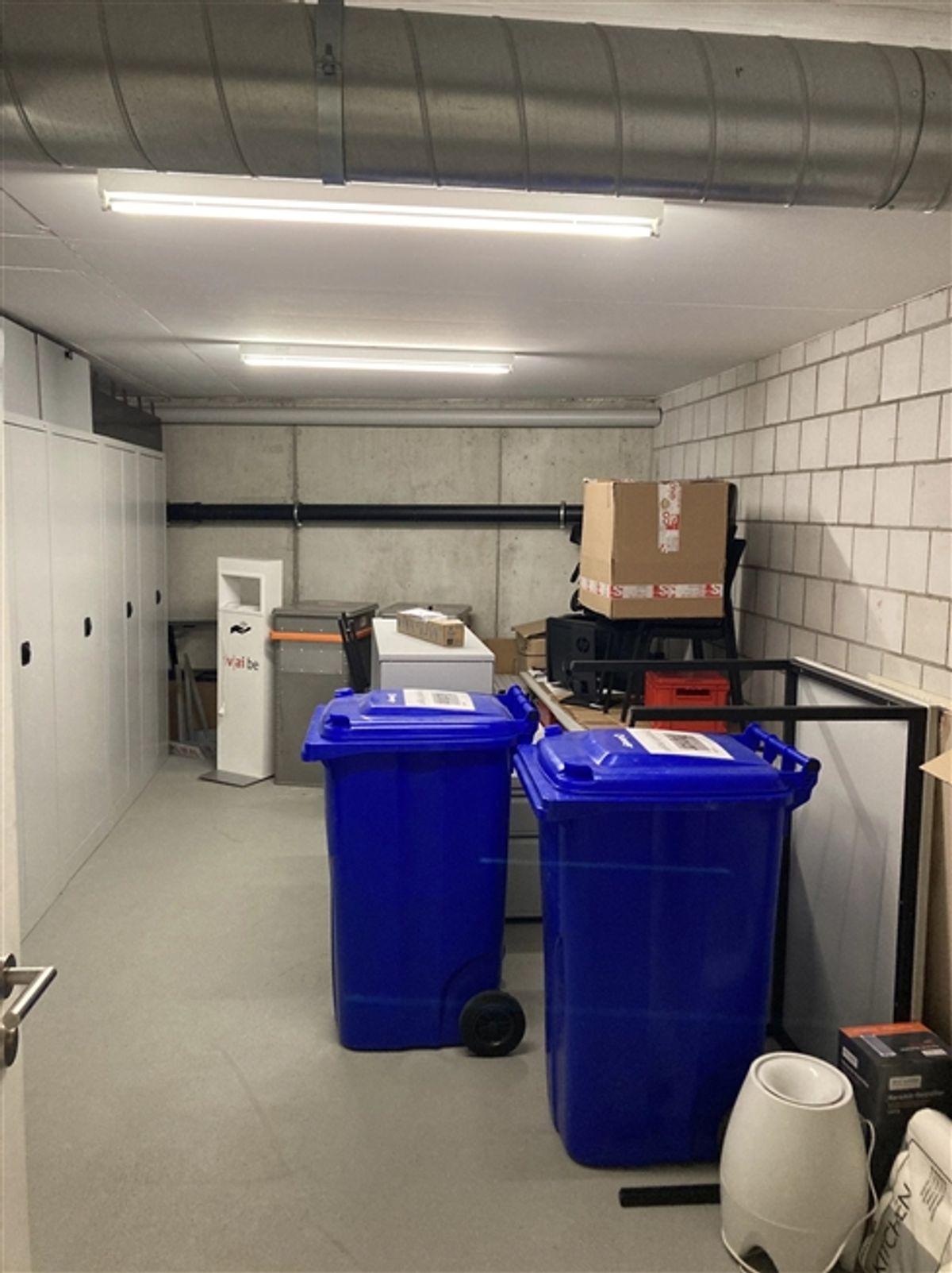 2 GEWERBE-EINHEITEN IN STWE - 9