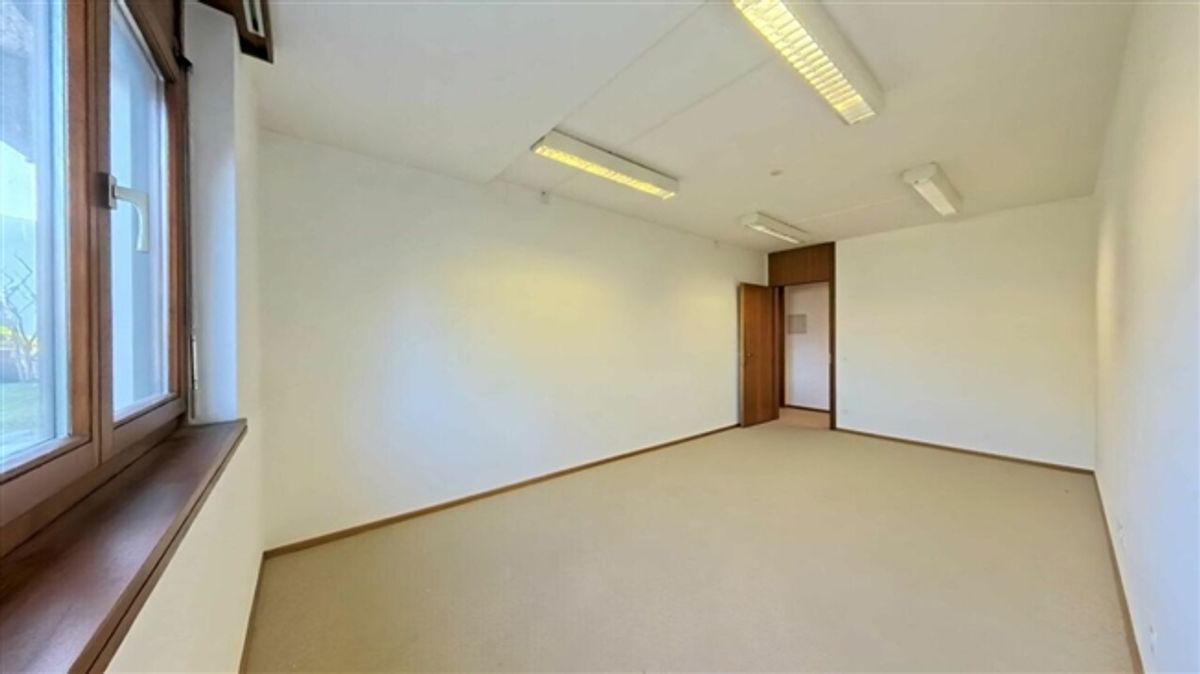 Repräsentanzbüro mit Seeblick - Aufteilung nach Wunsch - 6