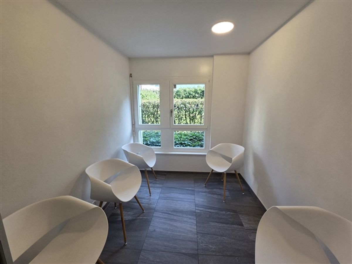 Komplett renovierte Arztpraxis im Herzen der Stadt - 1