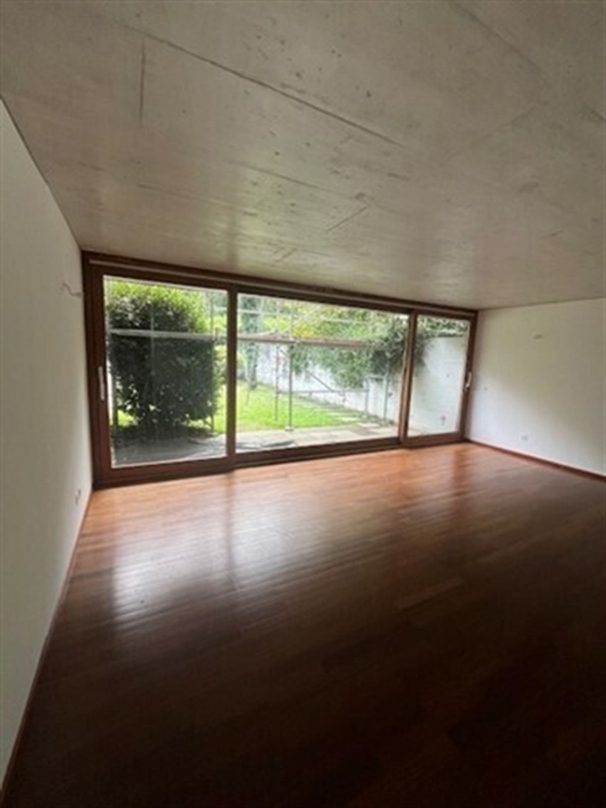 ARCEGNO, REIHENHAUS 5-ZIMMERWOHNUNG DUPLEX ZU VERMIETEN - 3