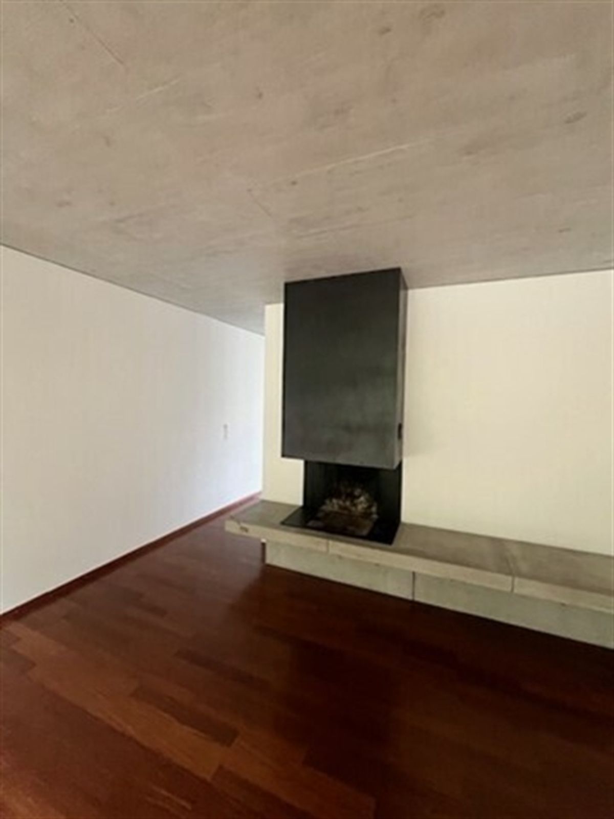 ARCEGNO, REIHENHAUS 5-ZIMMERWOHNUNG DUPLEX ZU VERMIETEN - 4