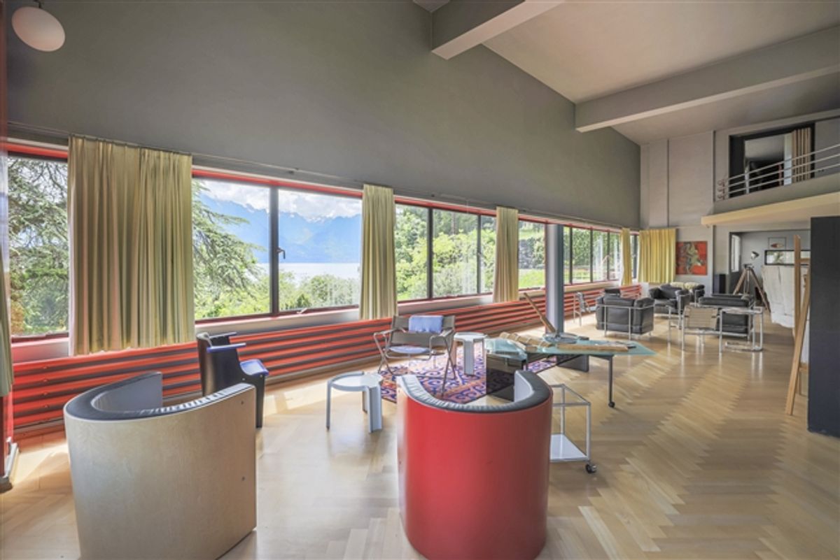 Ein Meisterwerk im Bauhaus-Stil am Ufer des Sees - 0