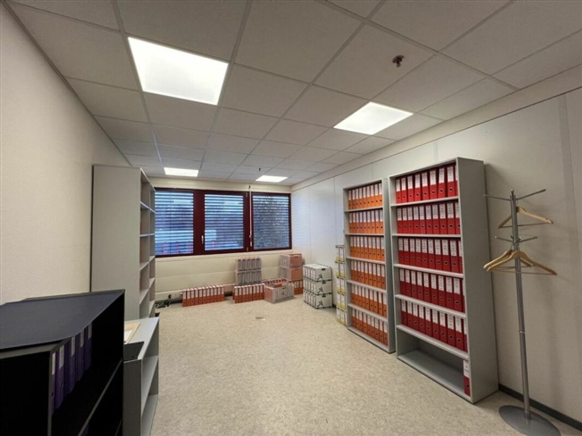 Verwaltung/Büro 18 Zimmer in Le Mont-sur-Lausanne - 12