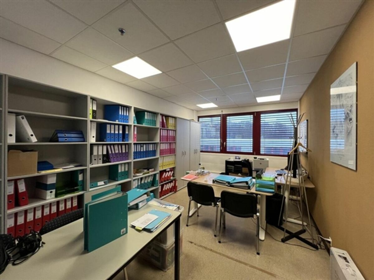 Verwaltung/Büro 18 Zimmer in Le Mont-sur-Lausanne - 10