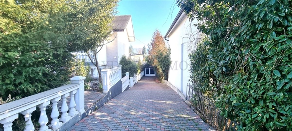 Haus mit 6 Wohneinheiten und hoher Mieterträge - 4