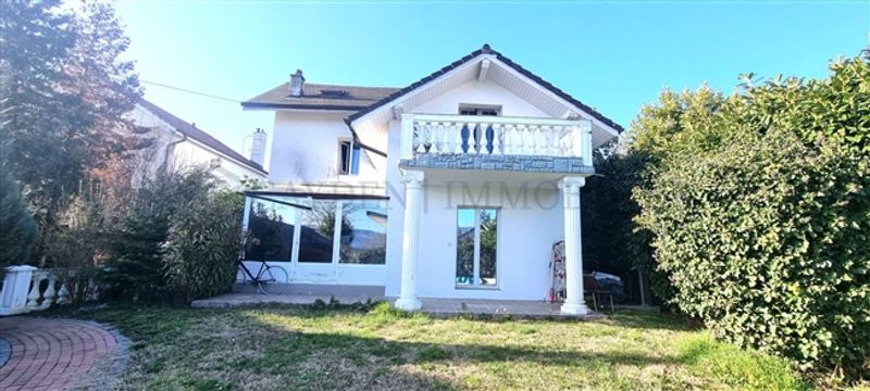Haus mit 6 Wohneinheiten und hoher Mieterträge - 10