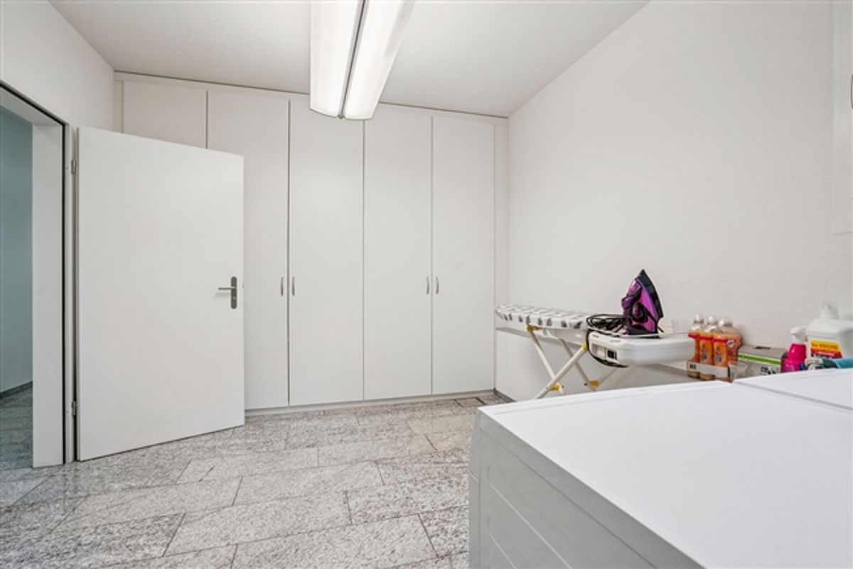 ALL IN ONE - WOHNEN UND ARBEITEN AN TOPP LAGE - 10
