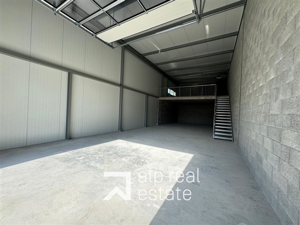Modulare Fläche von 160 m² – Flexibilität und strategische Erreichbarkeit nahe der A9 - 0