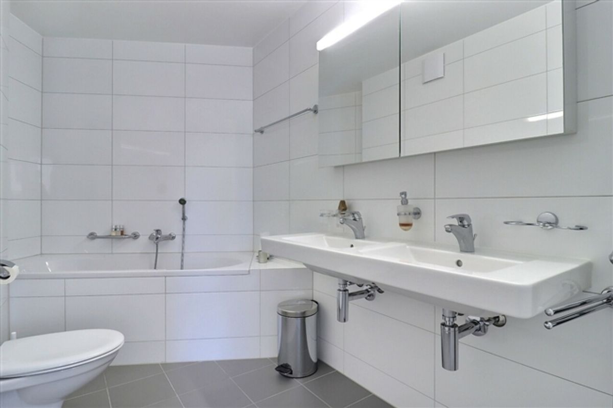 Verwaltungsfläche oder Wohnung von 138 m2 - 9