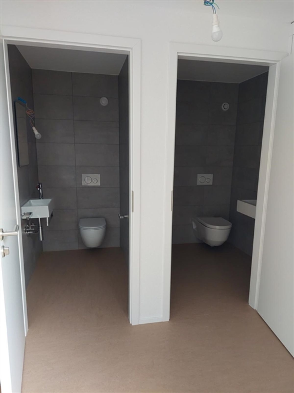 Investorenbüro - 8
