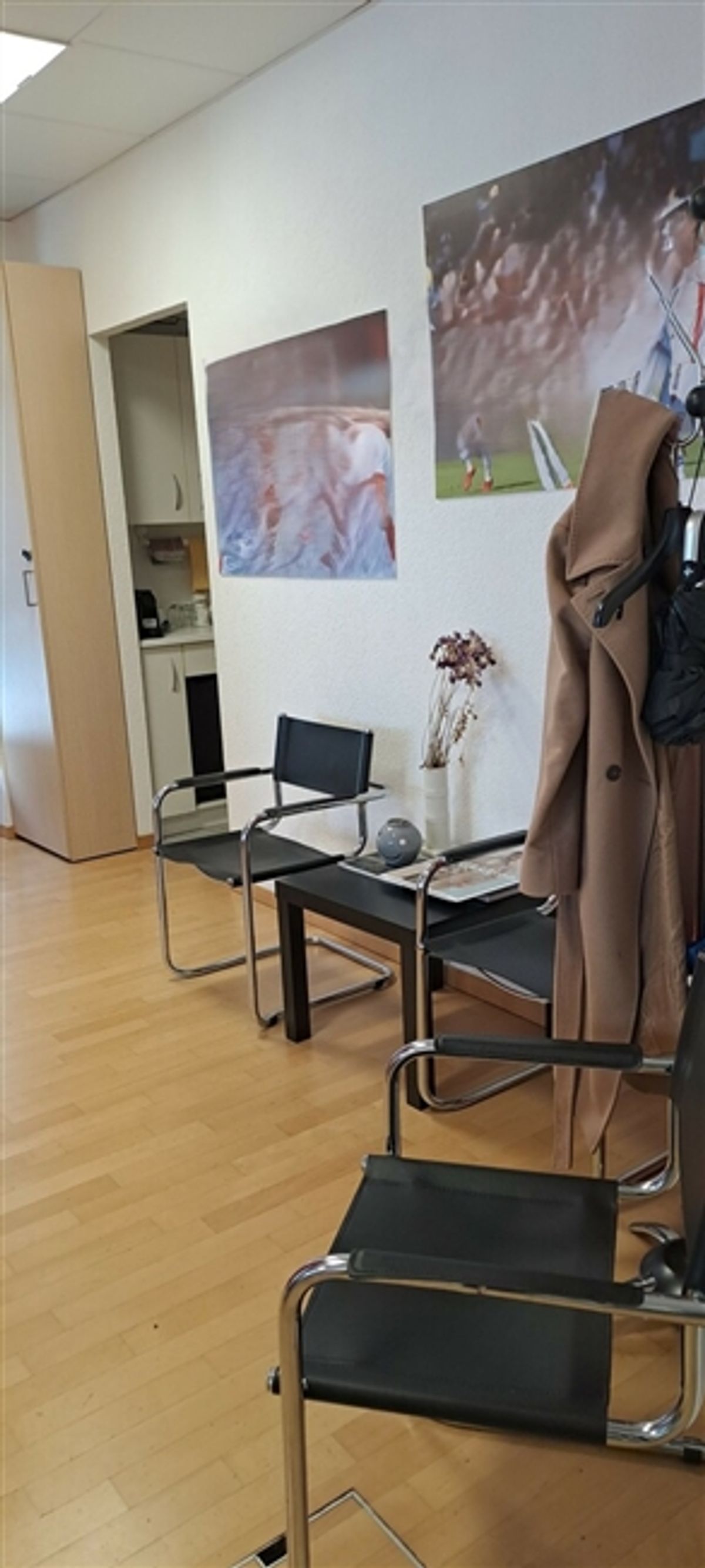 ZU VERKAUFEN ZWEI BÜROS
FÜR INVESTOR
MARTIGNY - 2