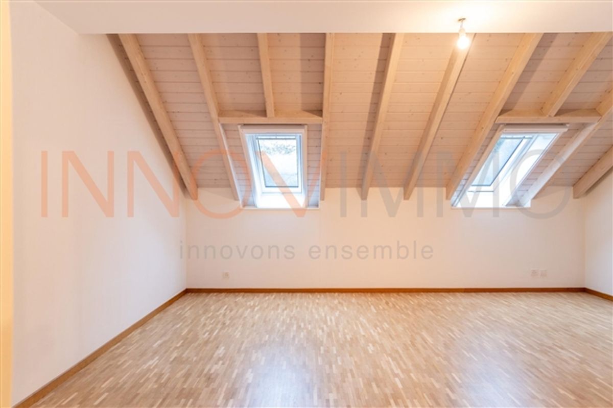 Angrenzendes unmöbliertes Haus zu vermieten - 7