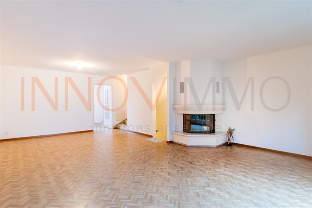 Angrenzendes unmöbliertes Haus zu vermieten - 4