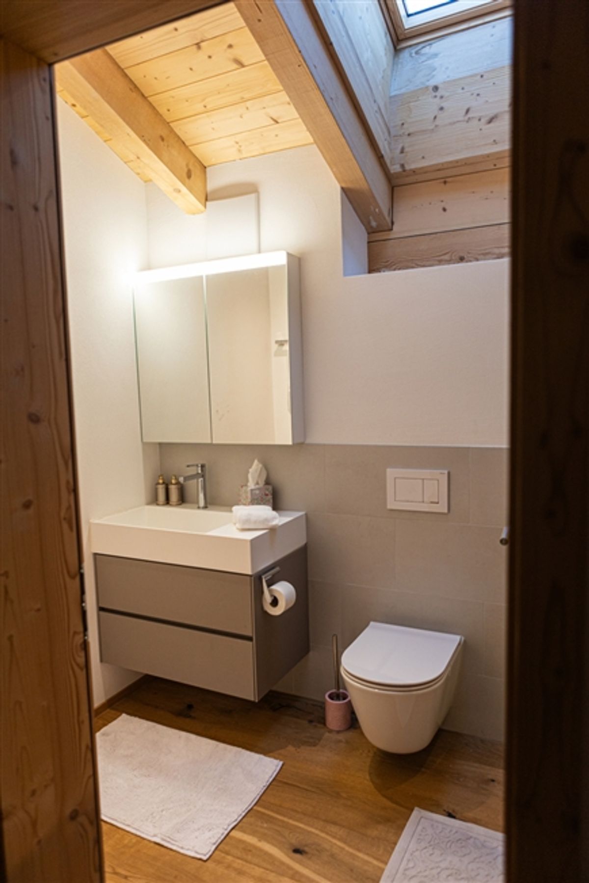 Zweitwohnsitz
5.5 Zimmer Dach-Maisonettewohnung mit Panoramaaussicht - 11
