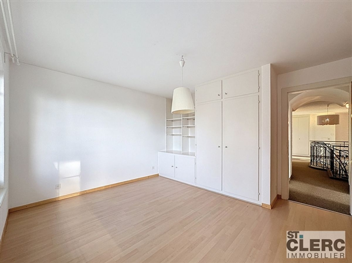 Schönes 7-Zimmer-Apartment mit privatem Garten - 5