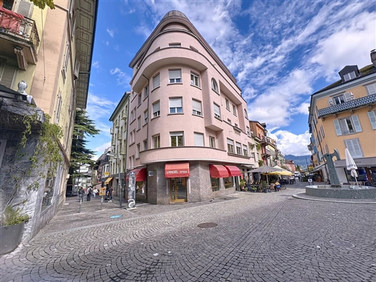Großzügige und helle Büros im Herzen von Monthey - 12